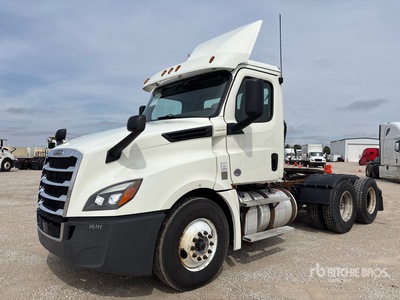 2018 Freightliner Cascadia 126 6x4 T/A Day Cab Truck Tractor