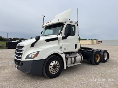 2018 Freightliner Cascadia 126 トラックトラクター（T/A）