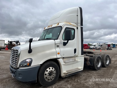 2017 Freightliner Cascadia 125 6x4 Cabeza Tractora Cabina Corta