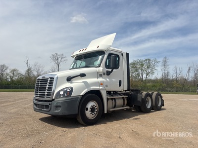 2018 Freightliner Cascadia 125 6x4 Cabeza Tractora Cabina Corta