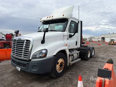2018 Freightliner Cascadia 125 T/A Day Cab Truck Tractor