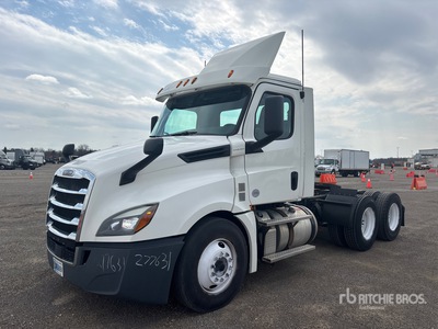 2018 Freightliner Cascadia 126 6x4 T/A Day Cab Truck Tractor