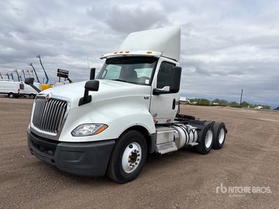 2018 International LT625 6x4 Cabina per trattore stradale