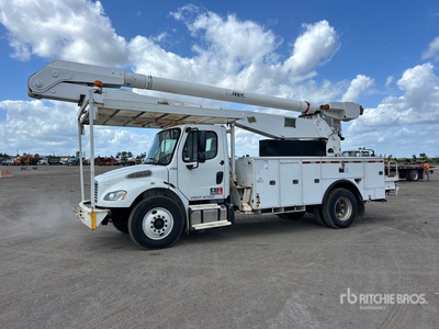 2012 Altec AA755 55 ft on 2013 Freightliner M2 106 4x2 Lkw-Arbeitsbühne