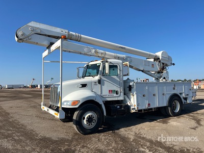 Altec 55 ft on 2007 Peterbilt 335 4x2 Autohoogwerker
