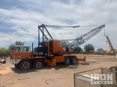 American 65 ton Grue sur chenilles à flèches en treillis (Inoperable)