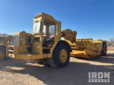 Cat 621B Grattoir à moteur (Inoperable)