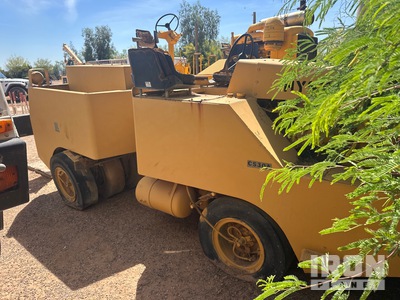 Hyster 9 Wheel Walec pneumatyczny (Inoperable)