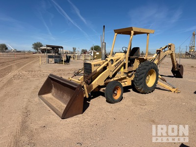 Ford 555B Retroexcavadora (Inoperable)