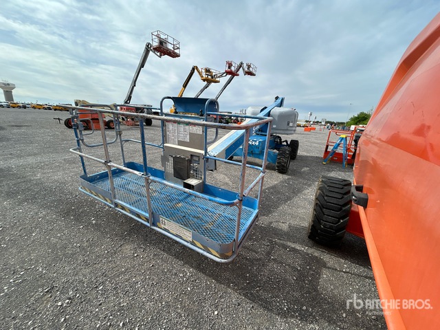 2012 Genie S-40 4WD Dual Fuel Telescopic Boom Lift