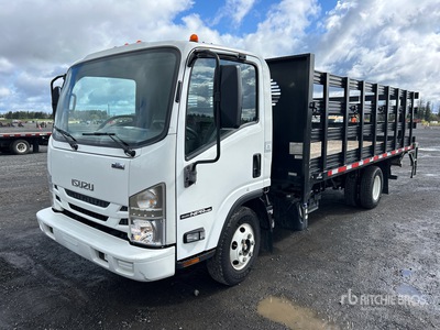 2022 Isuzu NPR 4x2 Camion à Plateau