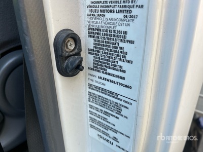 2018 Isuzu NQR Camiones