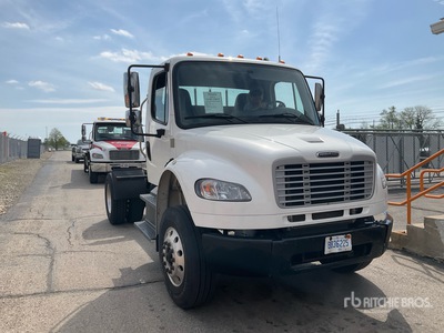 2018 Freightliner M2 106 Ciągnik siodłowy z kabiną dzienną S/A