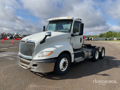 2019 International LT625 6x4 T/A Dagcabine Trekker