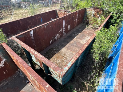 22 ft 4 in 30 cyd Roll-Off Container