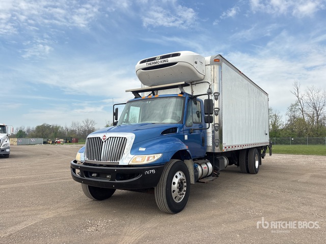 2018 International 4300 4x2 Refrigerated Truck