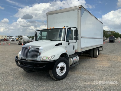 2018 International 4300 4x2 Van Truck