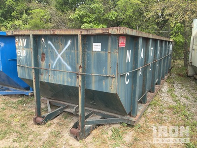 22 ft 4 in 30 cyd Roll-Off Container