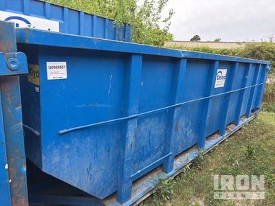22 ft 4 in 30 cyd Roll-Off Container