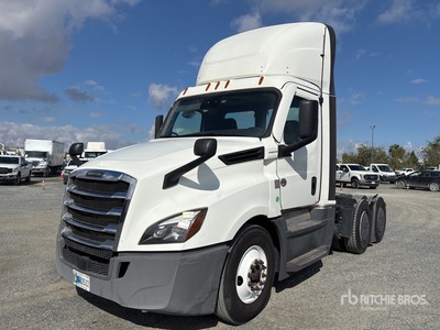 2020 Freightliner Cascadia 126 6x4 T/A Day Cab Truck Tractor