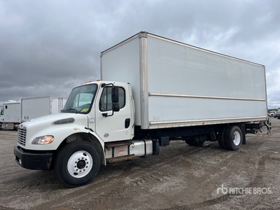 2018 Freightliner M2 106 شاحنة فان