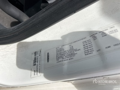 2023 Freightliner Cascadia 126 T/A Sleeper Truck Tractor