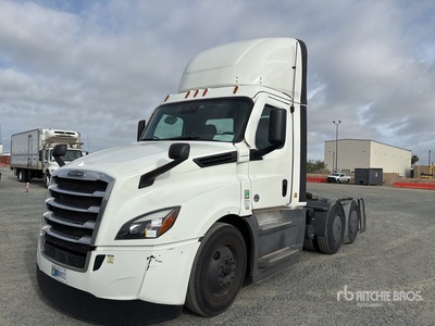 2020 Freightliner Cascadia 126 6x4 T/A Day Cab Truck Tractor