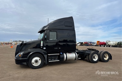 2019 Volvo VNL670 6x4 T/A Sleeper Truck Tractor