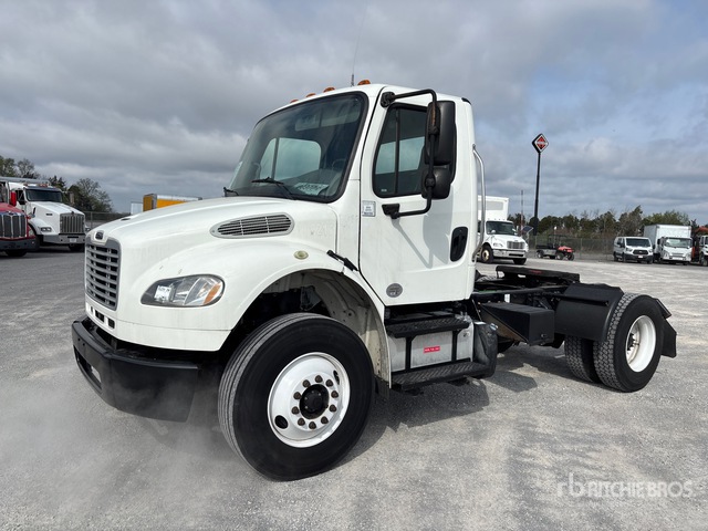 2017 Freightliner M2 106 4x2 S/A Day Cab Truck Tractor