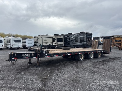2012 Globe Trailers TAG 30 ft Tri/A Geräteanhänger