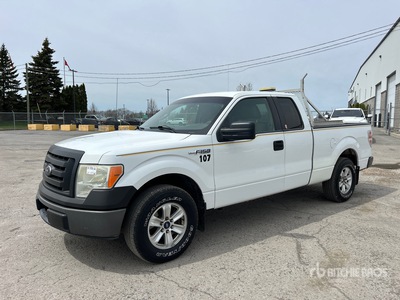 2010 Ford F-150 XL 4x2 Extended Cab Pickup