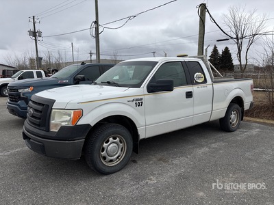 2010 Ford F-150 XL 4x2 Extended Cab Pickup