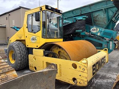 2000 Bomag BW213D-3 Gladde trommelpers