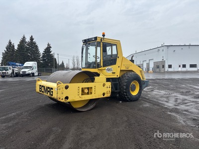 2000 Bomag BW213D-3 Smooth Drum Compactor
