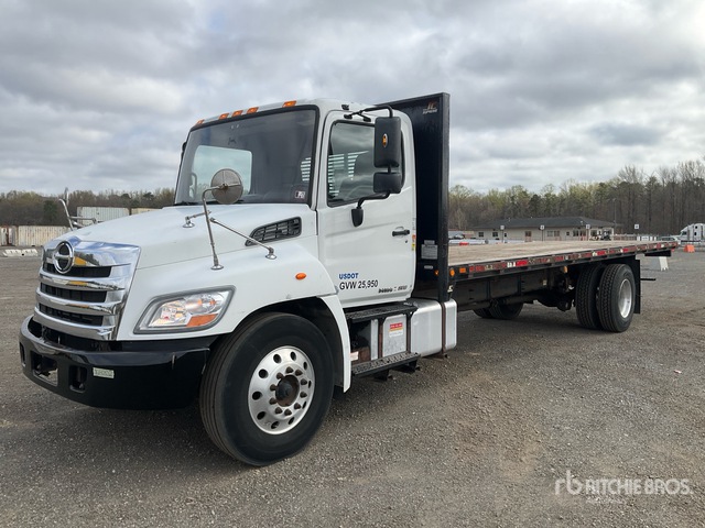 2017 Hino 268 4x2 Flatbed Truck