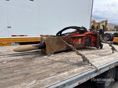 2014 NPK GH-10 Q/C Hydraulic Breaker - Fits Cat 320D L