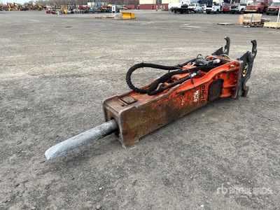 2014 NPK GH-10 Q/C Hydraulic Breaker - Fits Cat 320D L