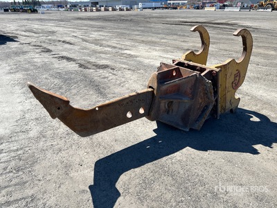 48 in Q/C Excavator Ripper - Fits CAT 349F L/345C L
