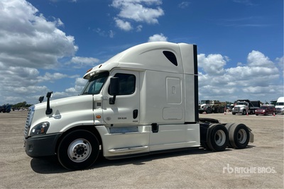 2019 Freightliner Cascadia 125 6x4 T/A Sleeper Truck Tractor
