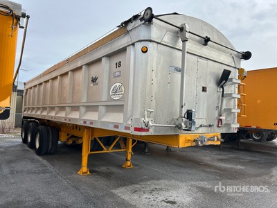 2005 Manac 41332110 32 ft Tri/A Aluminum End Dump Trailer