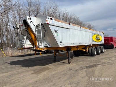 2006 Manac 43337C10 43 ft Tri/A Aluminum End Dump Trailer