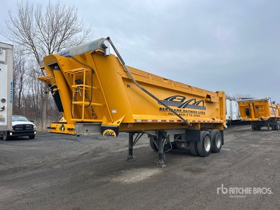 2014 Mac et Lagace 26 ft T/A End Dump Trailer