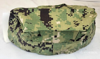(36) Unused USN Woodland Digital Utility Caps