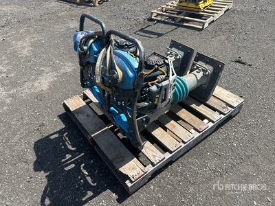 Quantity of (2) 2018 Weber SRV 590 EPA Jumping Jack Tamper