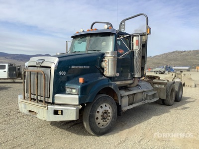 2015 Western Star 4900SA Houtvrachtwagen