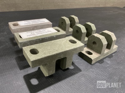 (8) WKF 12299556 Access Door Hinges