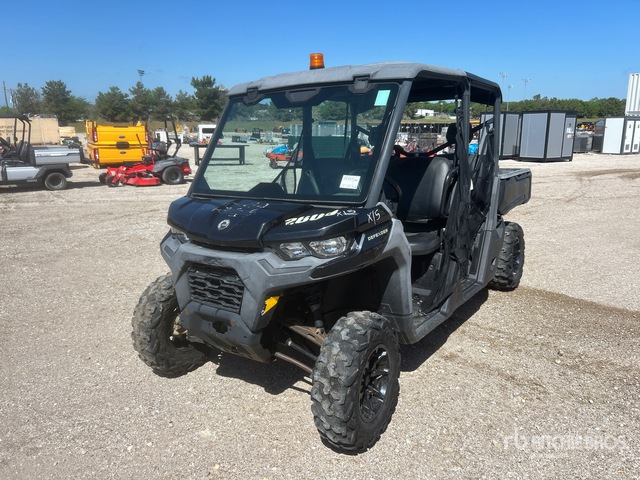 2022 Can-Am Defender 4x4 Utility Vehicle