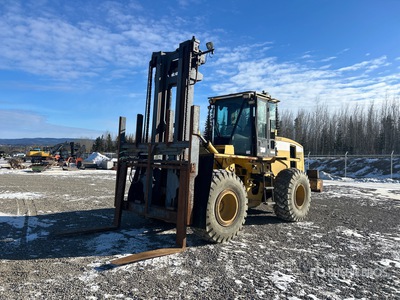 2004 Cat 938G 22500 lb 4x4 Rough Terrain Forklift