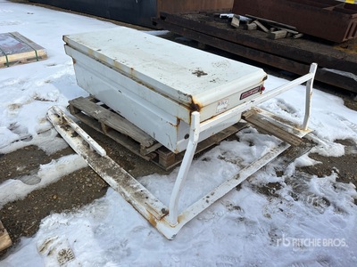 Weather Guard 116-3-02 Truck Saddle Box
