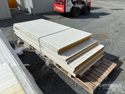 Quantity of (11) Freezer Wall Panel Varios, tienda, almacen, consumidor